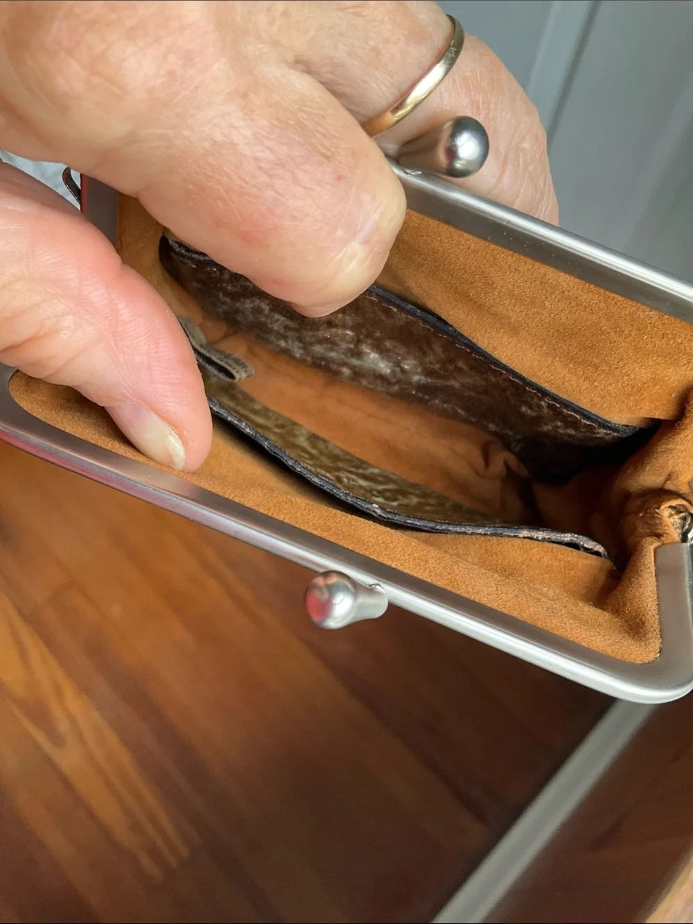 Patricia Nash coin purse - Picture 5 of 5